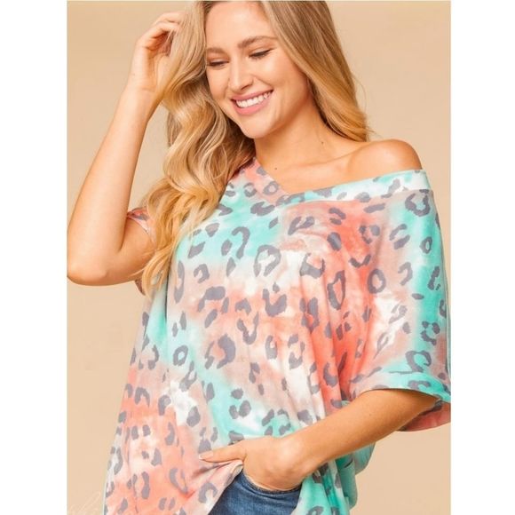 Coral V-Neck Animal Print Top - Picture 1 of 4